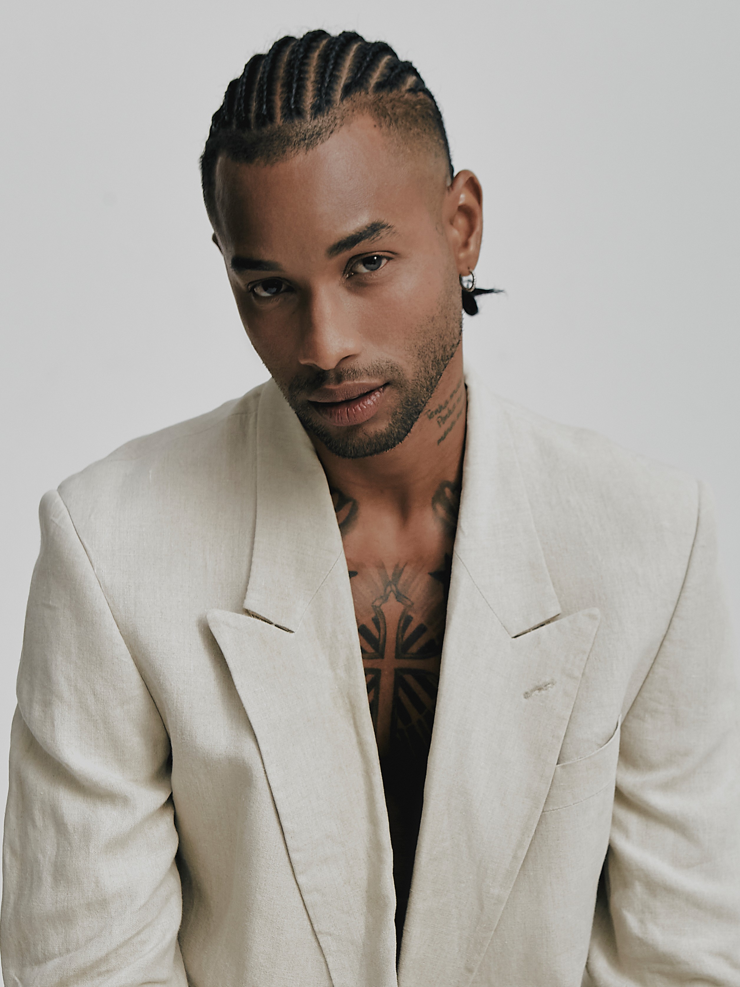 BookRC.02_1779_1 -CUT.jpg